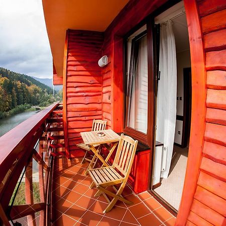 Hotel Impozant Valča Eksteriør bilde