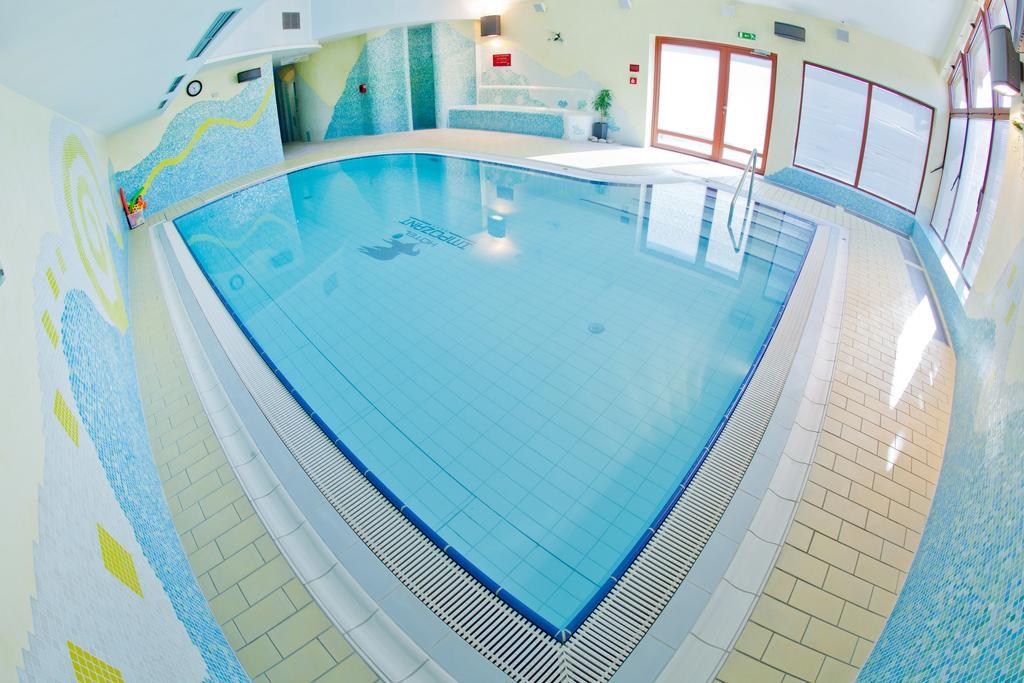 Hotel Impozant Valča Eksteriør bilde