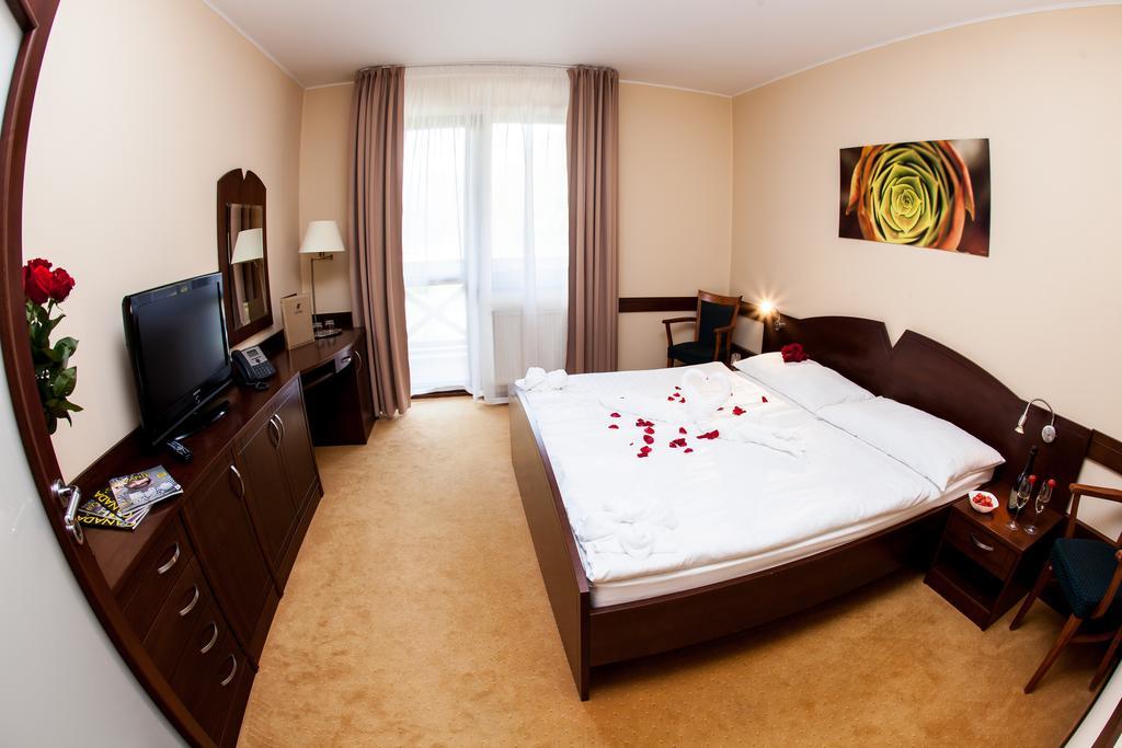 Hotel Impozant Valča Eksteriør bilde