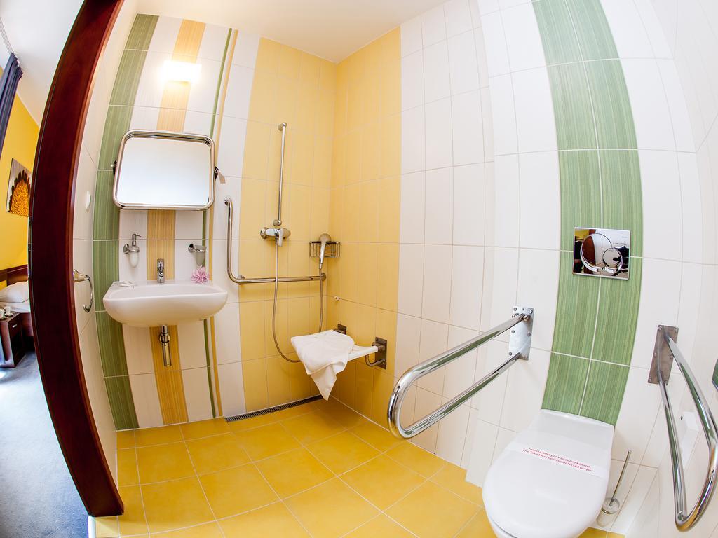 Hotel Impozant Valča Eksteriør bilde